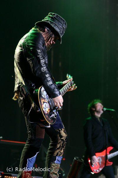 065_GunsnRoses